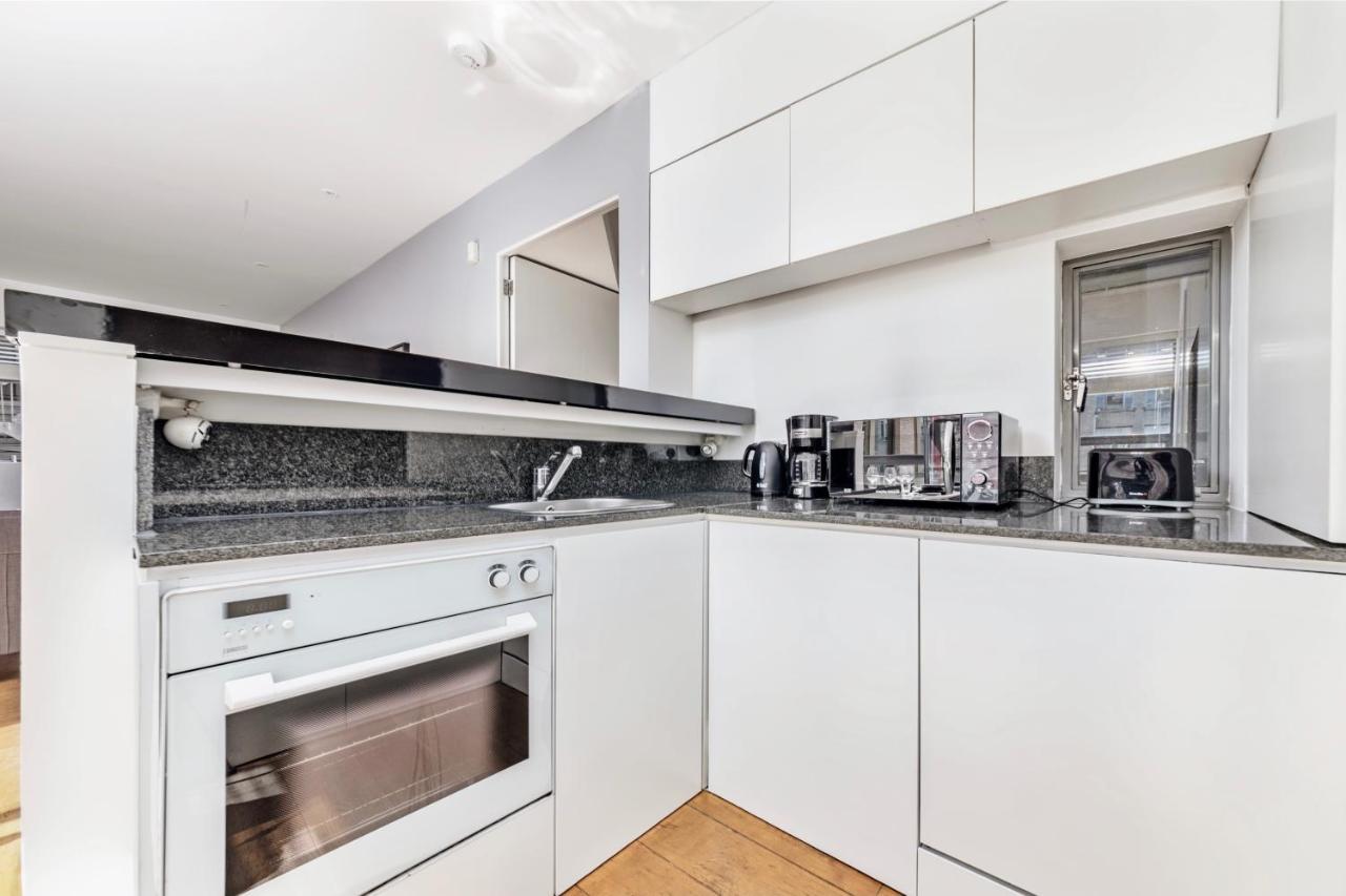 Interior-Designer Apartment With 2 Terraces Лондон Экстерьер фото
